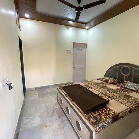 Zars Villa, Lonavala Exteriör bild