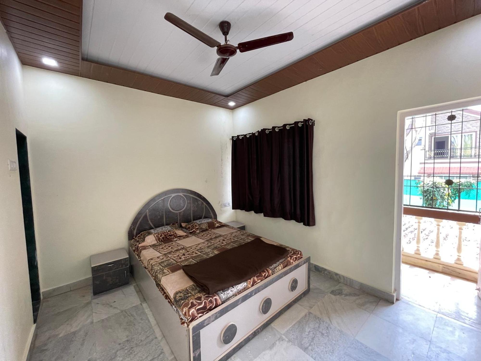 Zars Villa, Lonavala Exteriör bild