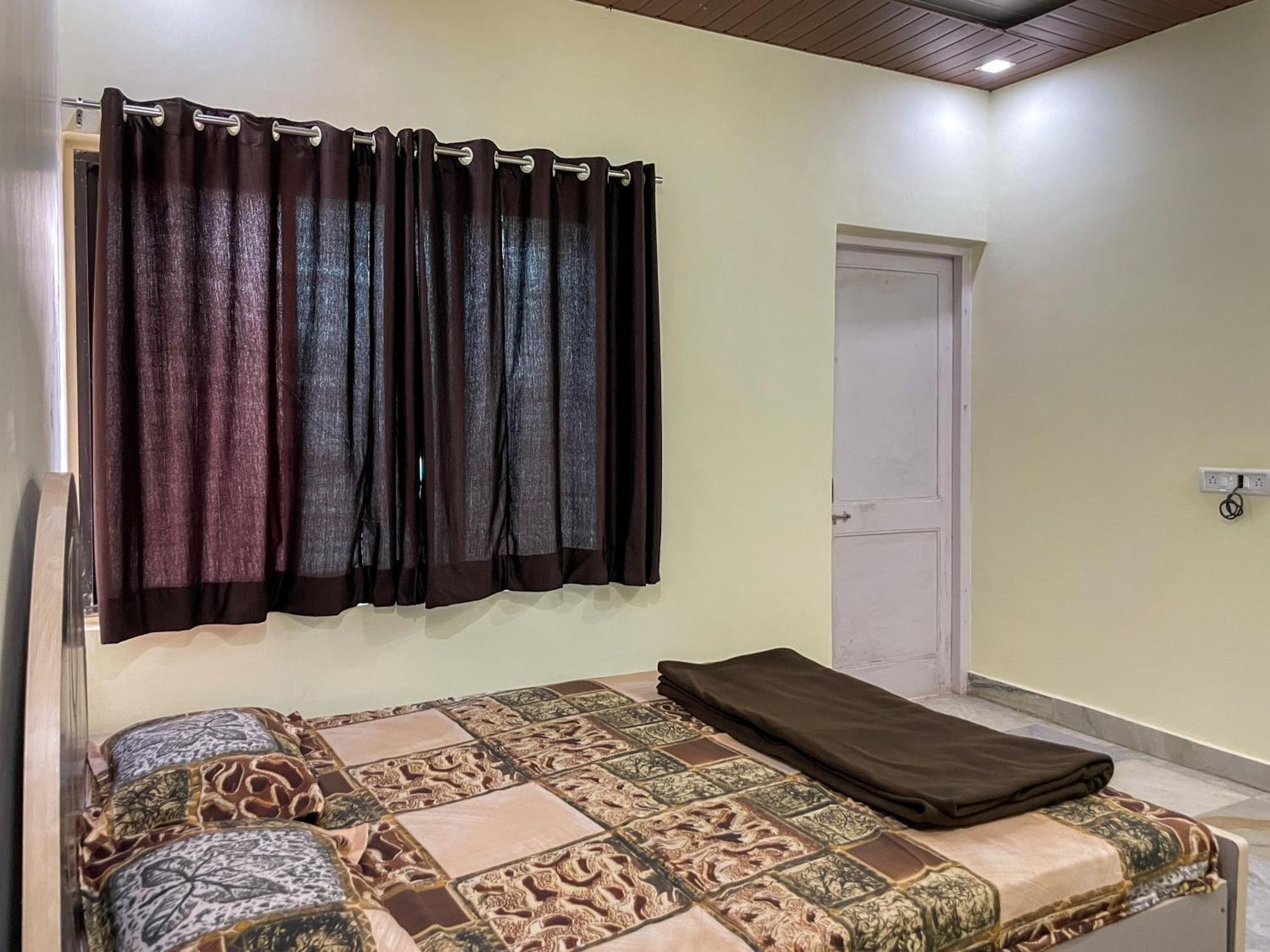 Zars Villa, Lonavala Exteriör bild