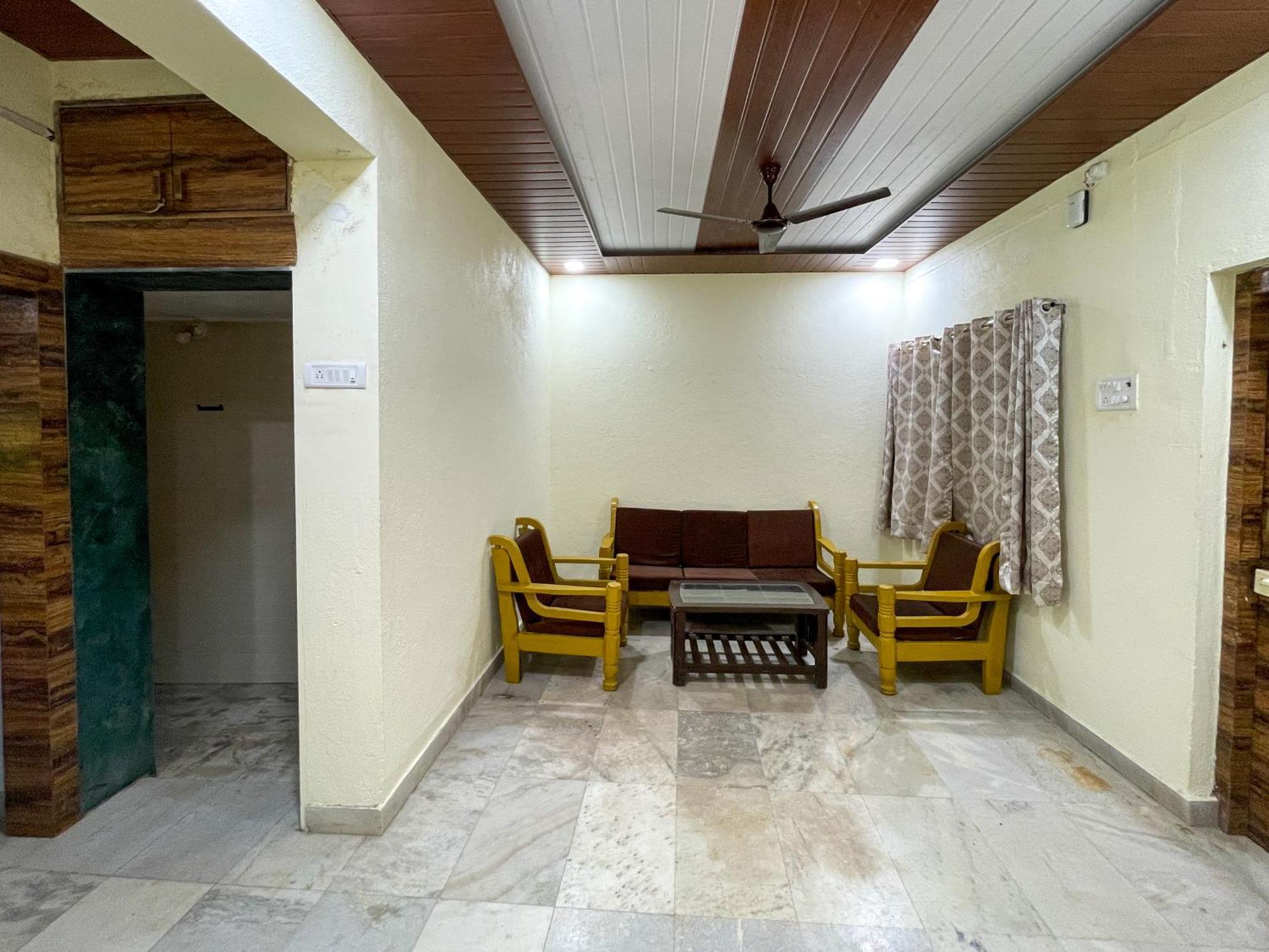 Zars Villa, Lonavala Exteriör bild