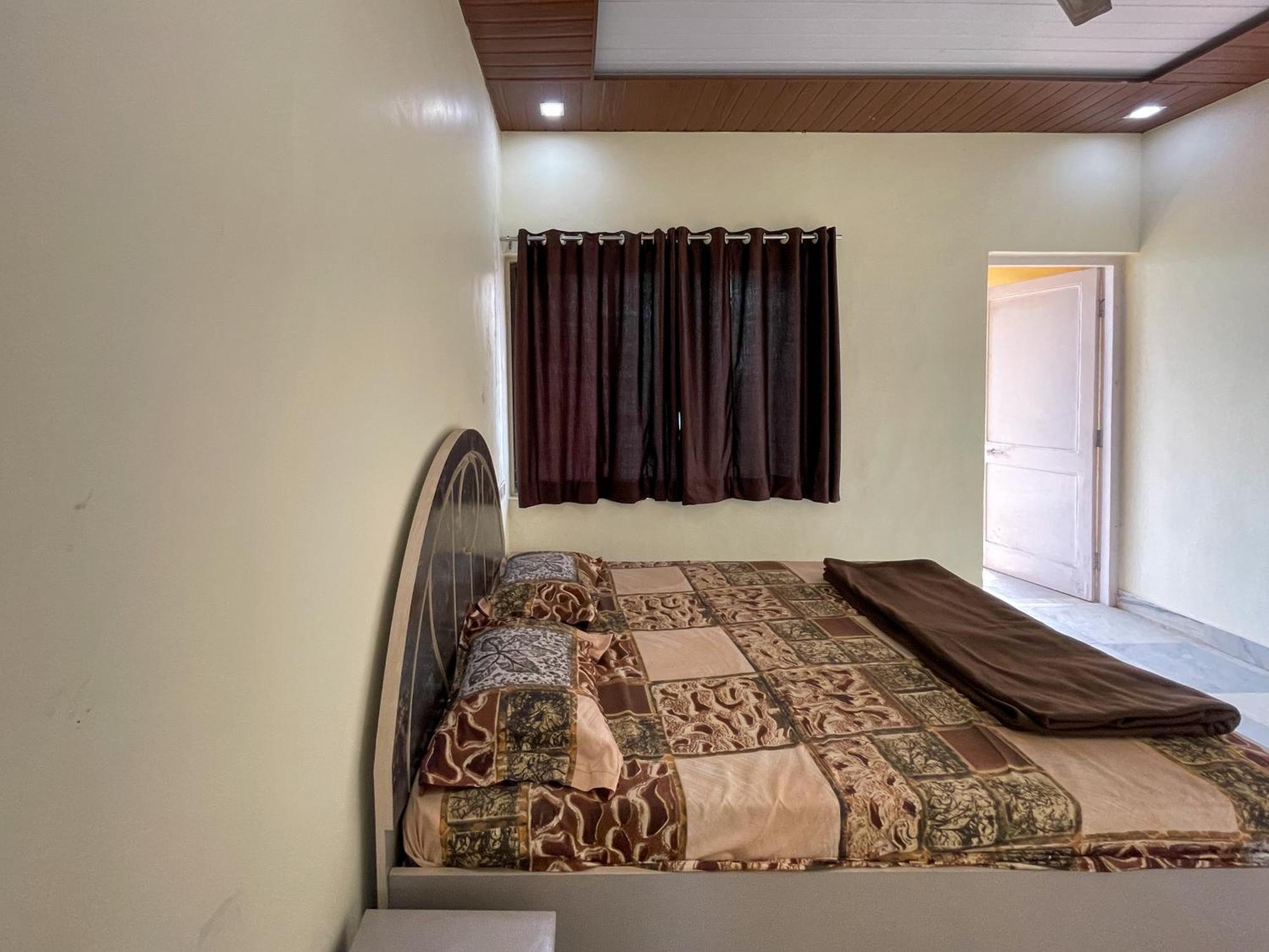 Zars Villa, Lonavala Exteriör bild