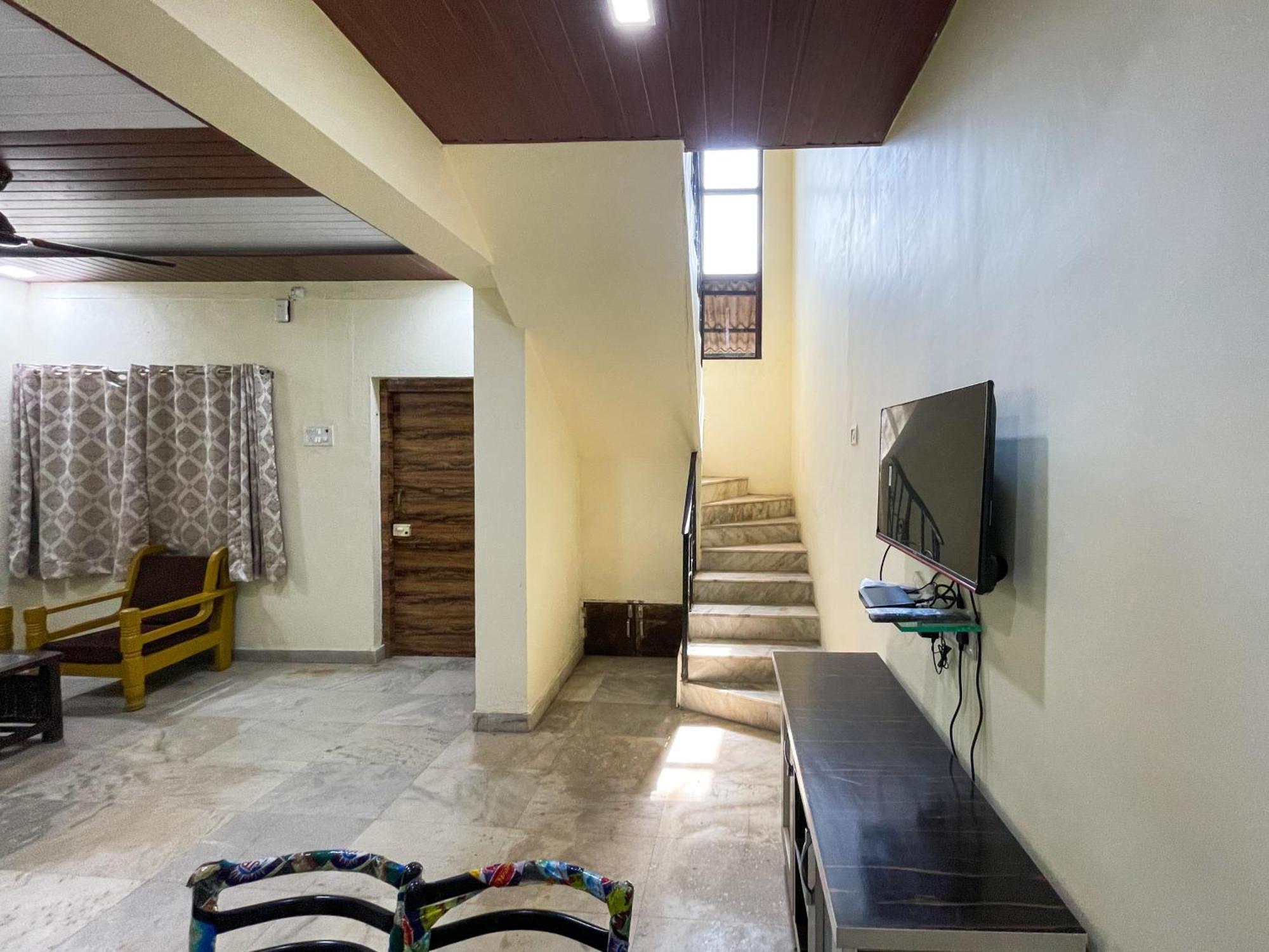 Zars Villa, Lonavala Exteriör bild