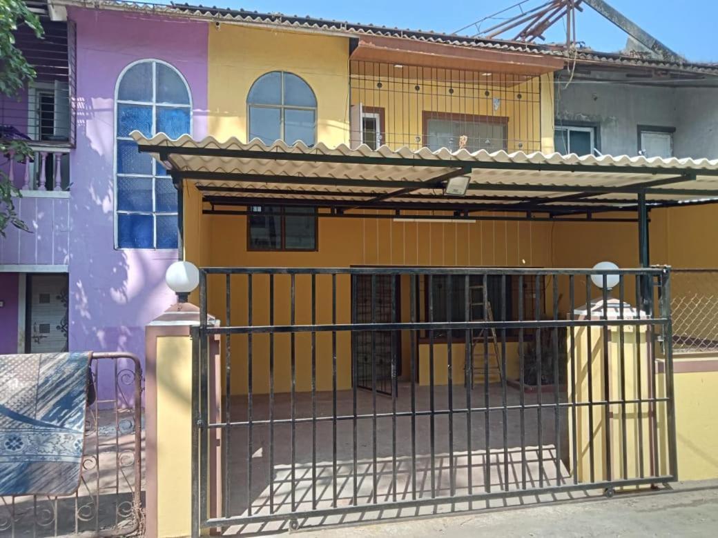 Zars Villa, Lonavala Exteriör bild